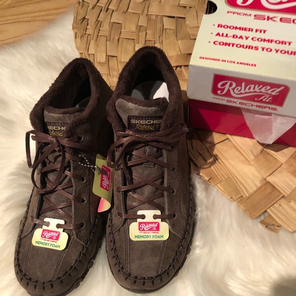 skechers comfort fit shoes